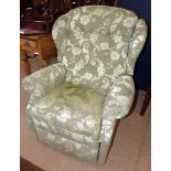Electric upholstered armchair No condition reports for this sale