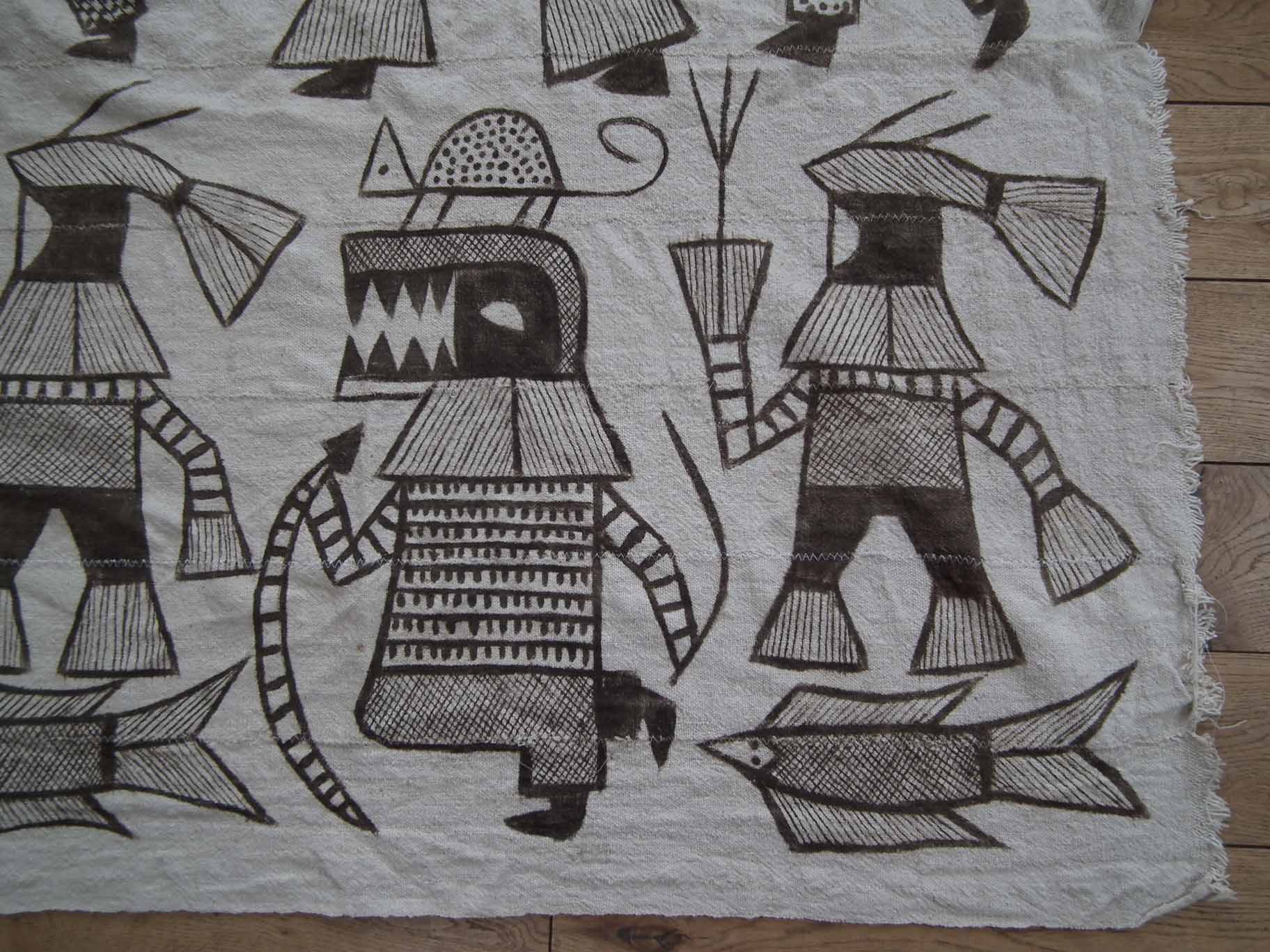 Collection of African fabrics, to include a Senufo Korhogo (Fila) fabric cloth painted with masked - Image 3 of 30