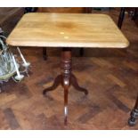 Victorian mahogany tilt top tripod table (53x66cm) No condition reports for this sale.