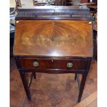 Edwardian mahogany bureau No condition reports for this sale.