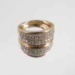 A 9 carat gold lady's dress ring,