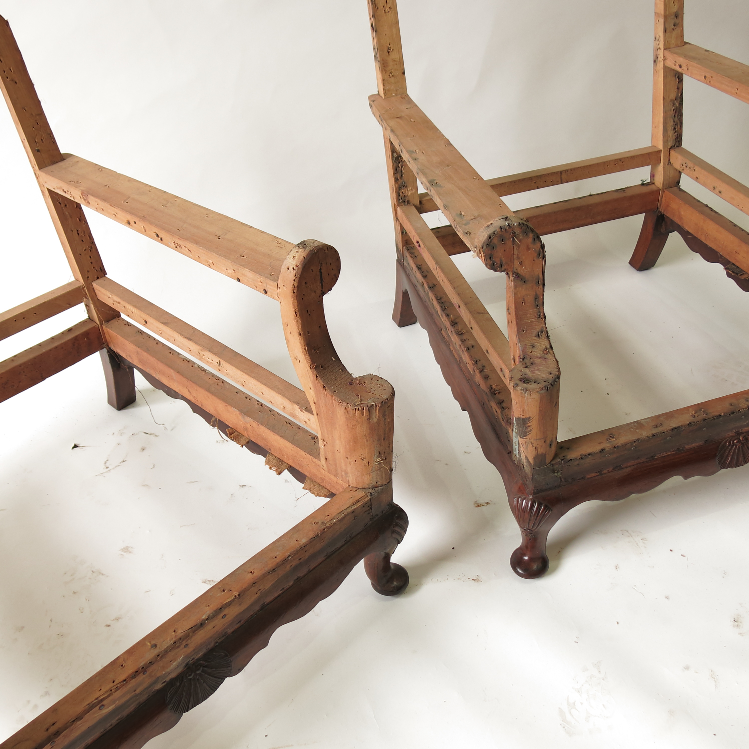 A pair of mahogany armchair frames, - Image 3 of 5