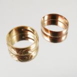 Two 18 carat gold wedding bands Condition report: Weight of both 9.