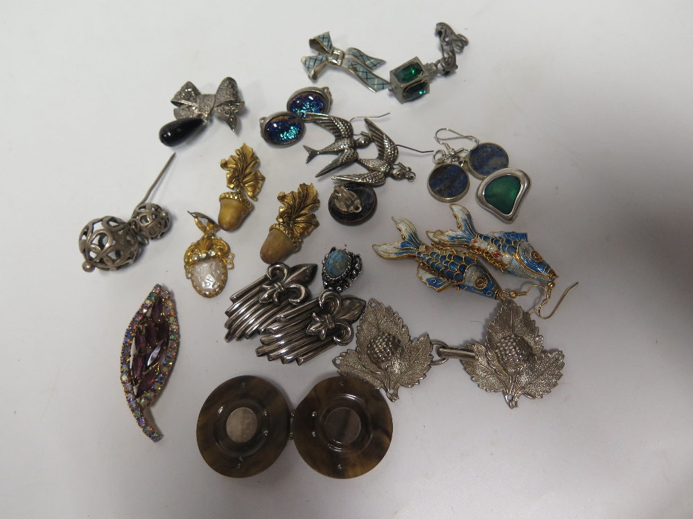 Selection of Costume Jewellery Earrings