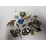 Selection of Costume Jewellery