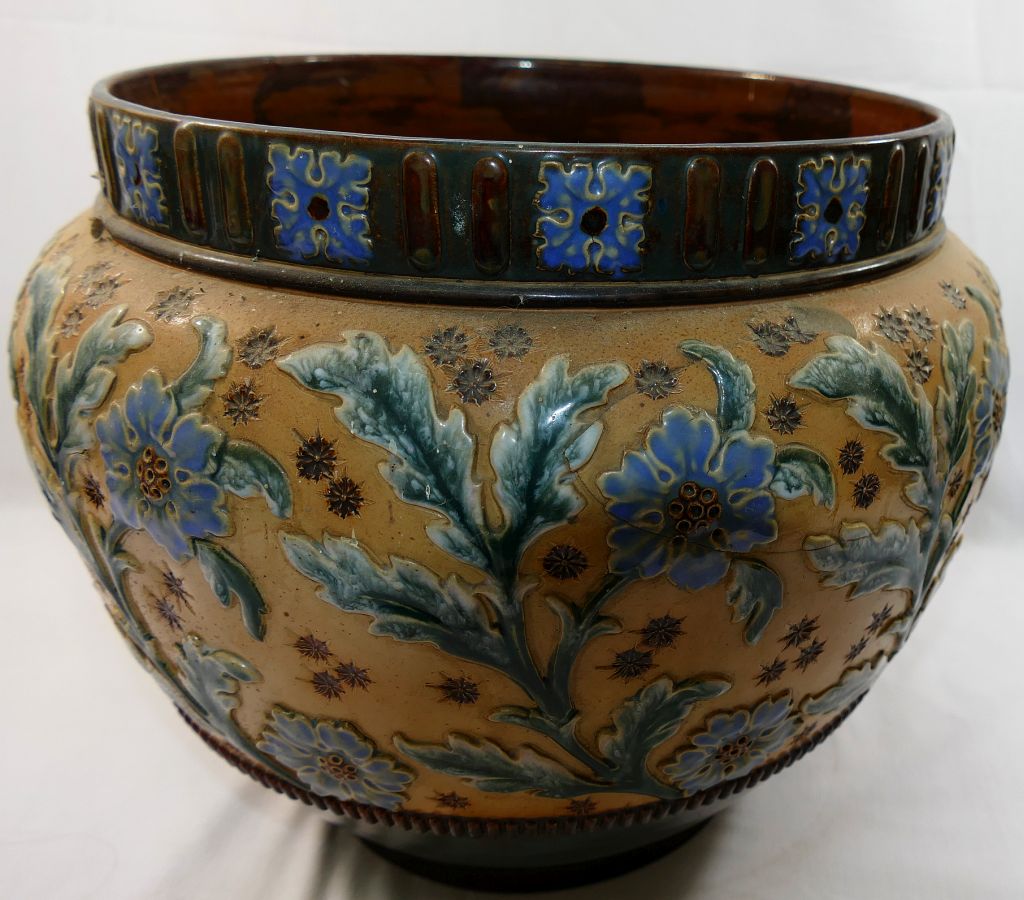 A Doulton Lambeth stoneware jardiniere, with floral and foliate decoration, 29. - Image 3 of 5