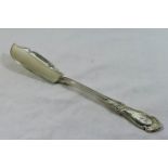 A large decorative Victorian silver butter knife, Birmingham 1898, 20cm long, 2.09ozt, 65.