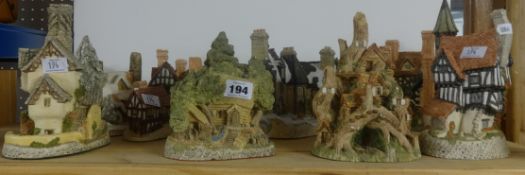 Collection of David Winter and other cottage models (8).