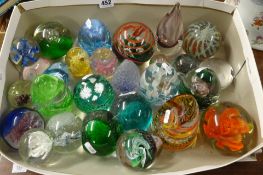 Collection of twenty eight mainly modern paperweights including Caithness (28).