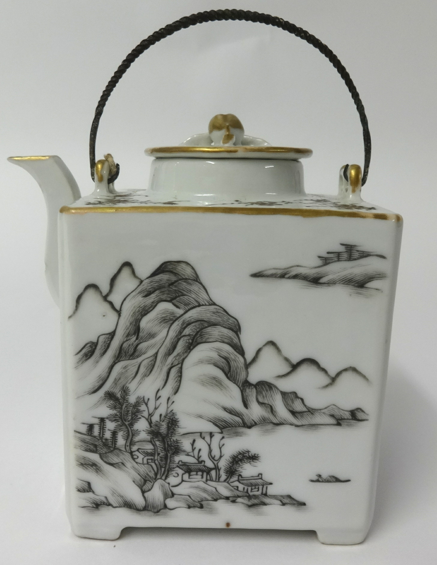 A late Qing Chinese porcelain square teapot decorated with panels of landscapes and a script of - Image 9 of 10