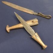 A tribal Baxnote and iron daggers (2)