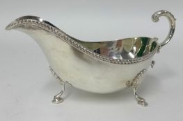 A modern silver sauce boat, B.B.S Ltd, approx 9.38oz.