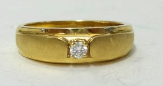 A 14k yellow gold diamond single stone ring, 6.3gm, ring size S