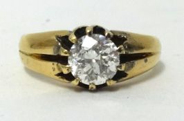 An antique 18ct diamond solitaire ring set with a old brilliant cut diamond of approx 1.00cts,