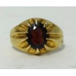 A 9ct gold garnet set ring, approx 4.4gms, ring size P1/2