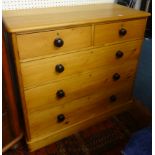 Pine chest of drawers