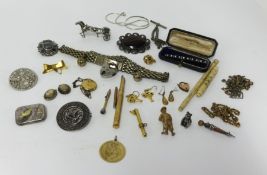 A bag of various silver and other antique and later jewellery.