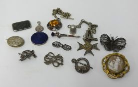 A bag of various silver and other antique and later jewellery.