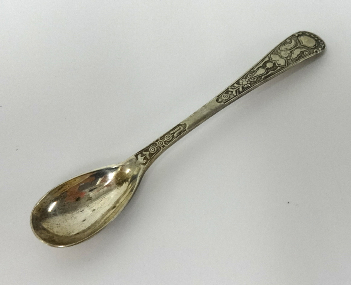 Six silver coffee apostle spoons and a single silver salt spoon, approx 1.86oz. - Image 2 of 2