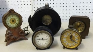 Collection of various small assorted mantle clocks (40)