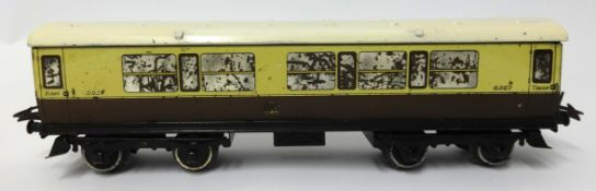 Hornby Gauge 0 No.2 passenger coach GW (1935-41), the diecast 'Mansell' wheels are showing signs