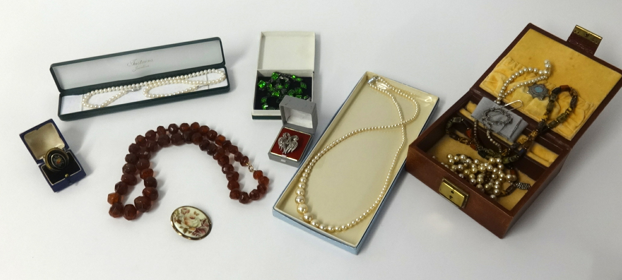 Various costume and other jewellery including faux pearls, yellow metal bracelet, various screw clip