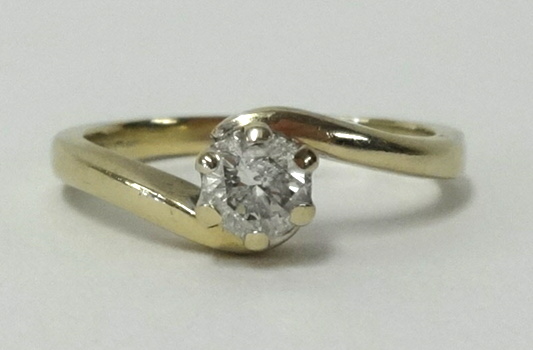 A white gold ring set with single diamond, finger size K. - Image 2 of 2