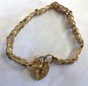 A 9ct gold gate bracelet, approx 12.40gms.