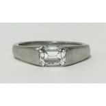 Boodles, a fine diamond set in platinum ring, the emerald cut stone weighing approx 1.00cts,