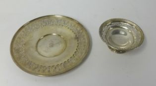 Birks sterling silver and pierced dish, diameter 22cm together with similar silver stem dish (2),