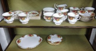 Royal Albert, Old Country Roses tea set.