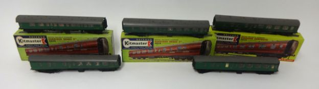 Kitmaster box three OO Gauge corridor break coaches, two others, and ratio kit