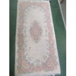 CREAM GROUND FLORAL PATTERNED FLOOR RUNNER