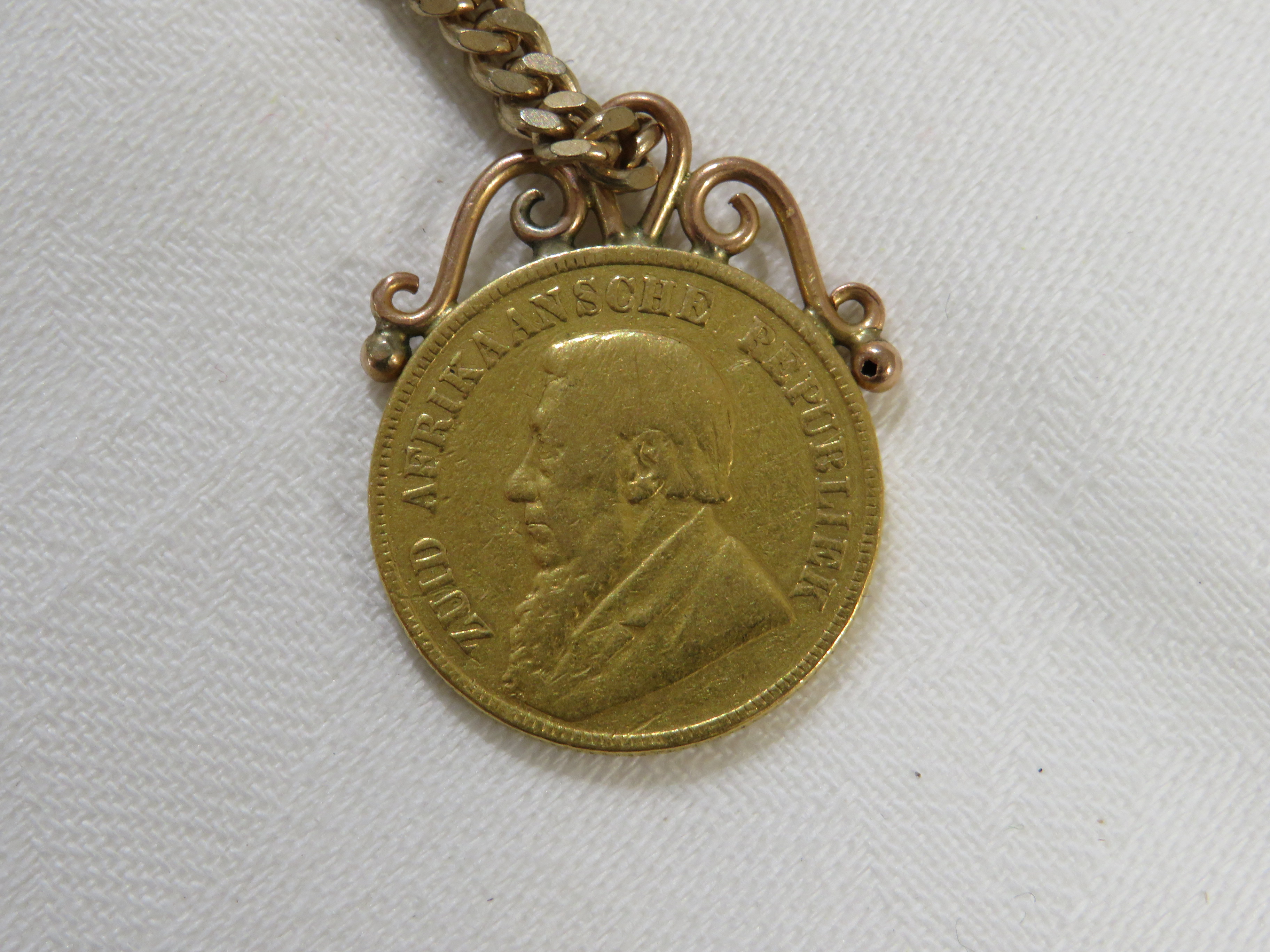 1898 South African One Pond gold coin mounted as a pendant, with a base metal chain - Image 2 of 3