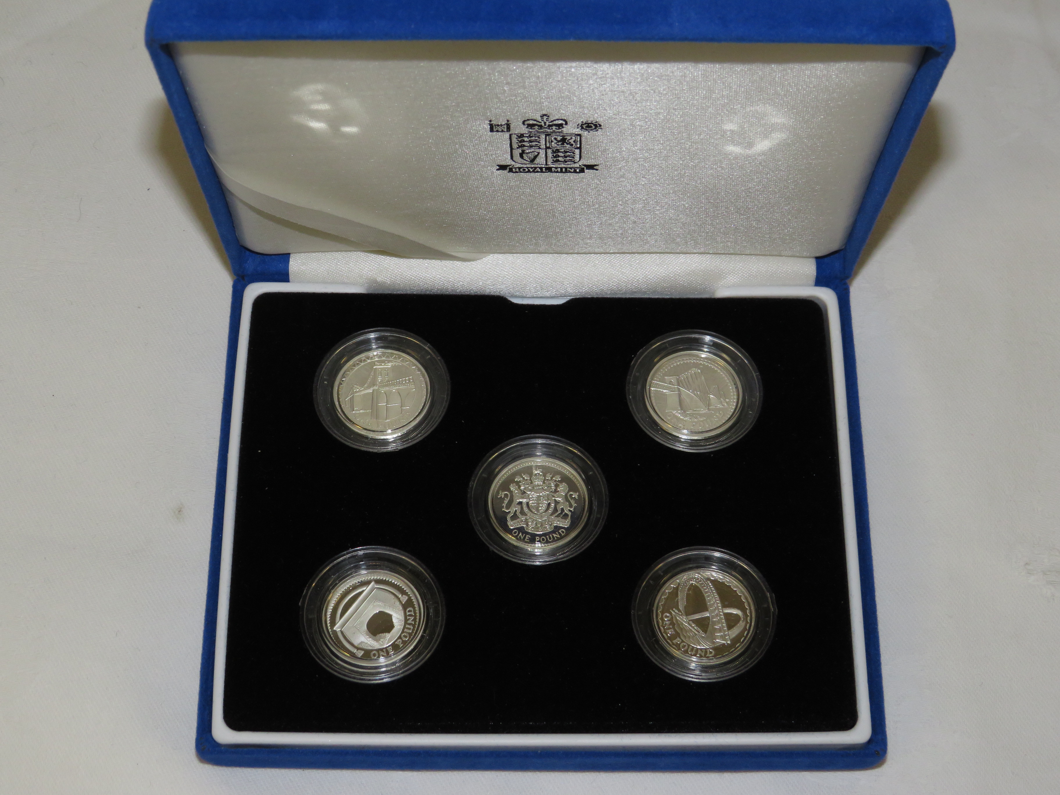 Royal Mint United Kingdom Silver Proof Collection depicting Bridges and Royal Arms (five one pound - Image 2 of 2