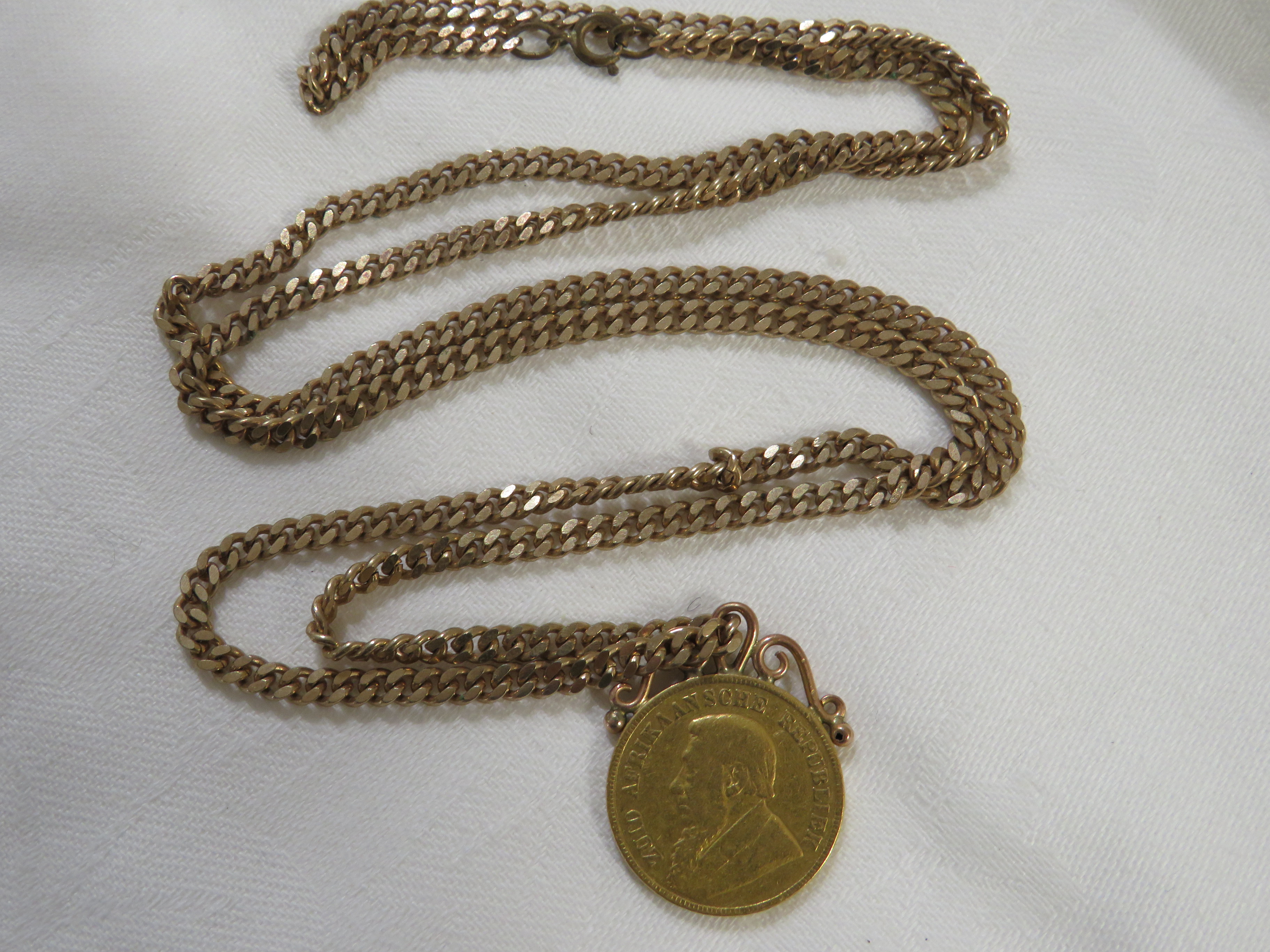 1898 South African One Pond gold coin mounted as a pendant, with a base metal chain