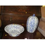 BLUE AND WHITE CERAMIC WASH BOWL DECORATED WITH FERNS AND ORIENTAL STYLE LIDDED JAR DECORATED WITH