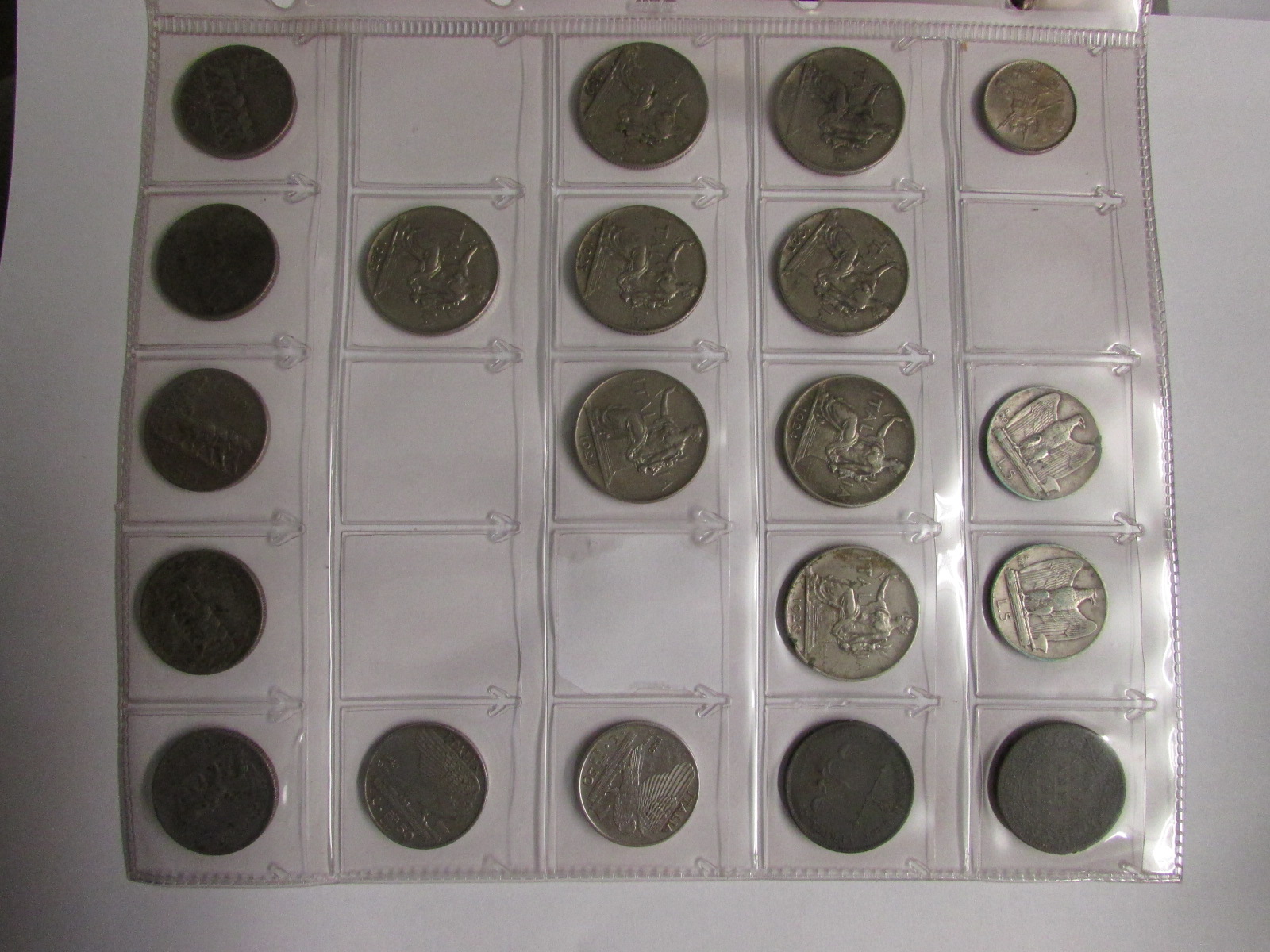 A black ring binder of crowns and silver, nickel silver and bronze foreign currency and other - Image 15 of 22