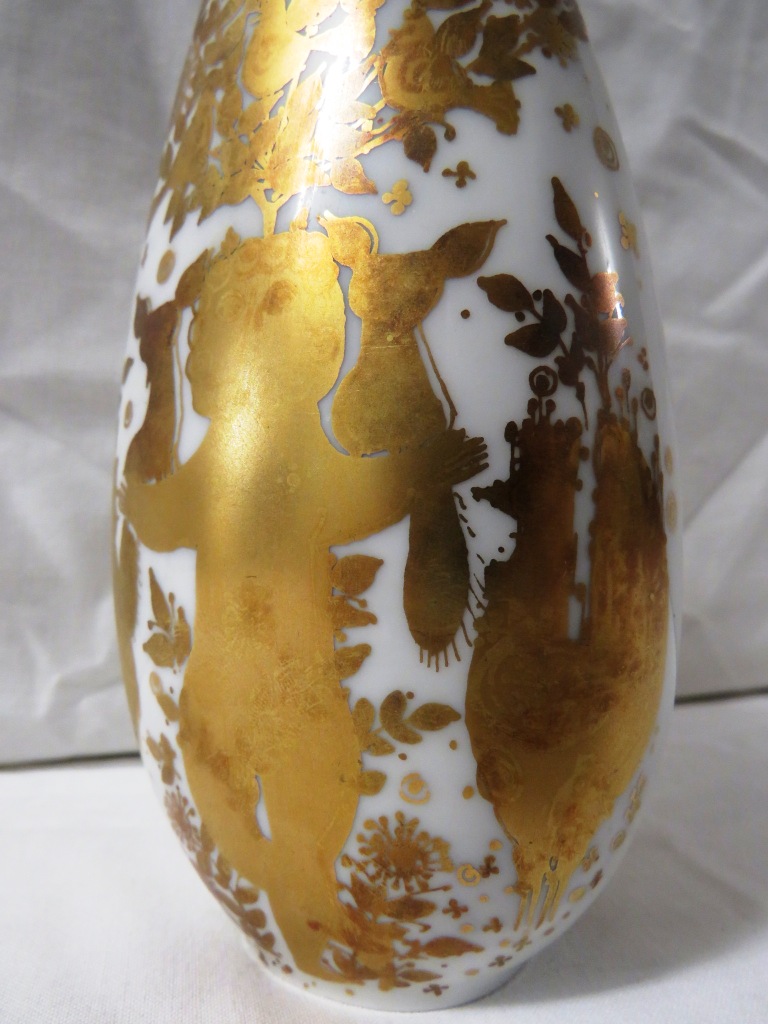 Rosenthal vase of flattened ovoid form, white porcelain gilded with man and woman amongst birds, - Image 4 of 6