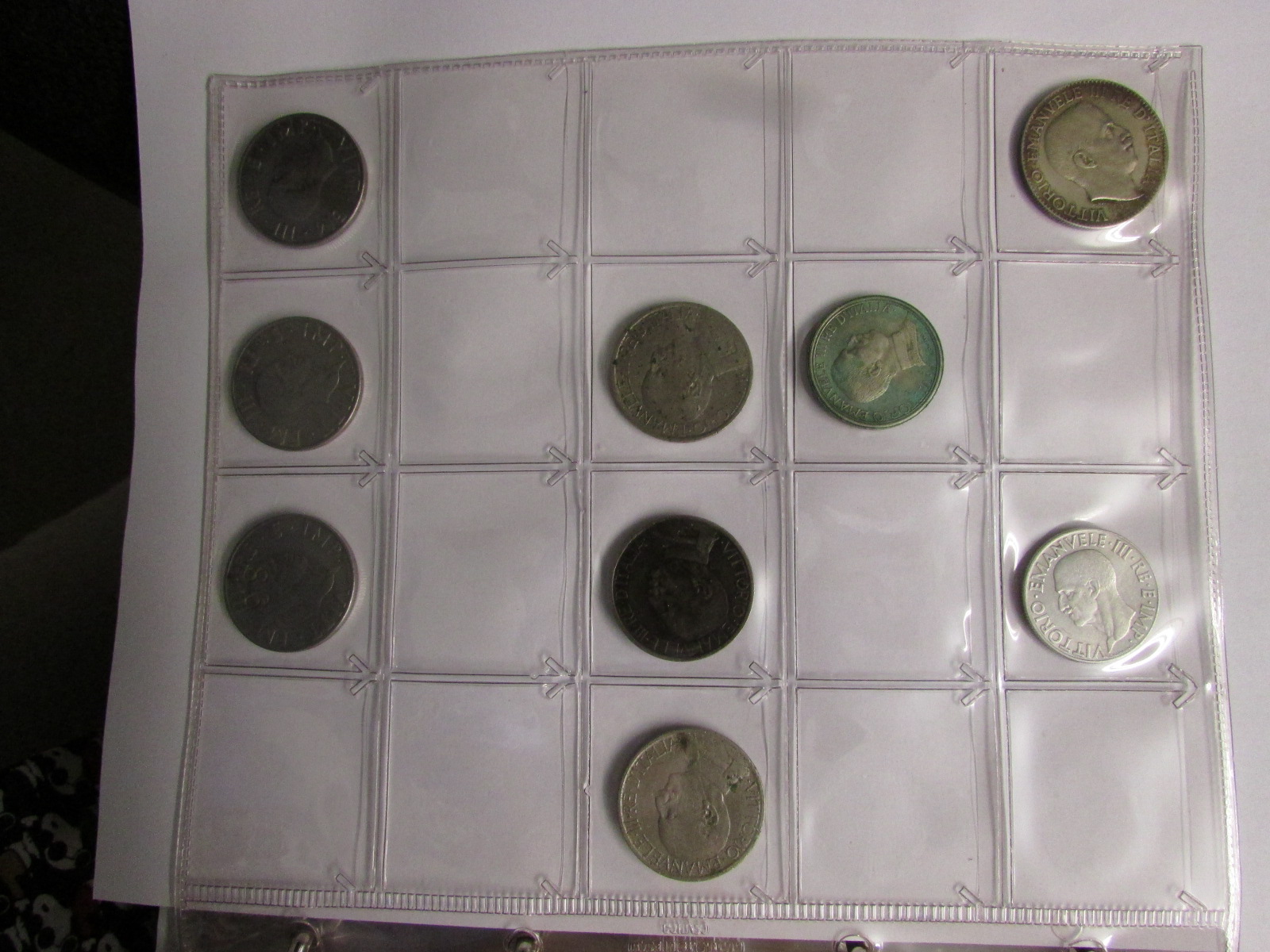 A black ring binder of crowns and silver, nickel silver and bronze foreign currency and other - Image 18 of 22