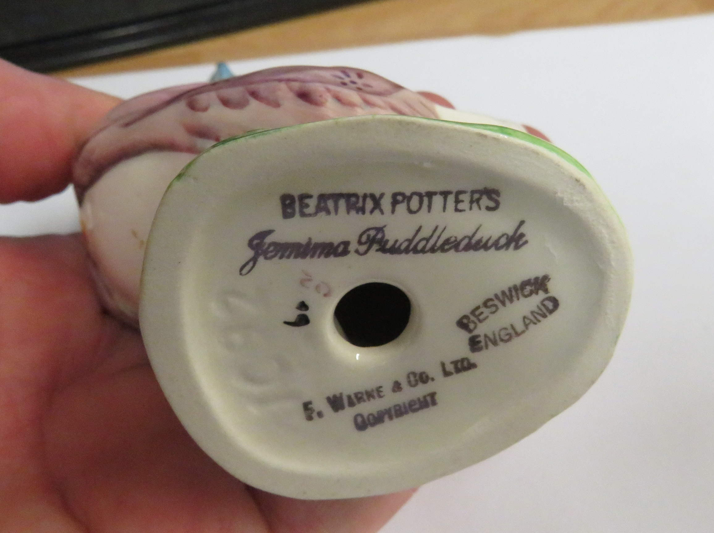Ten Beswick F. Warne and Co. Ltd Beatrix Potter figures - Benjamin Bunny, Foxy Whiskered - Image 8 of 15