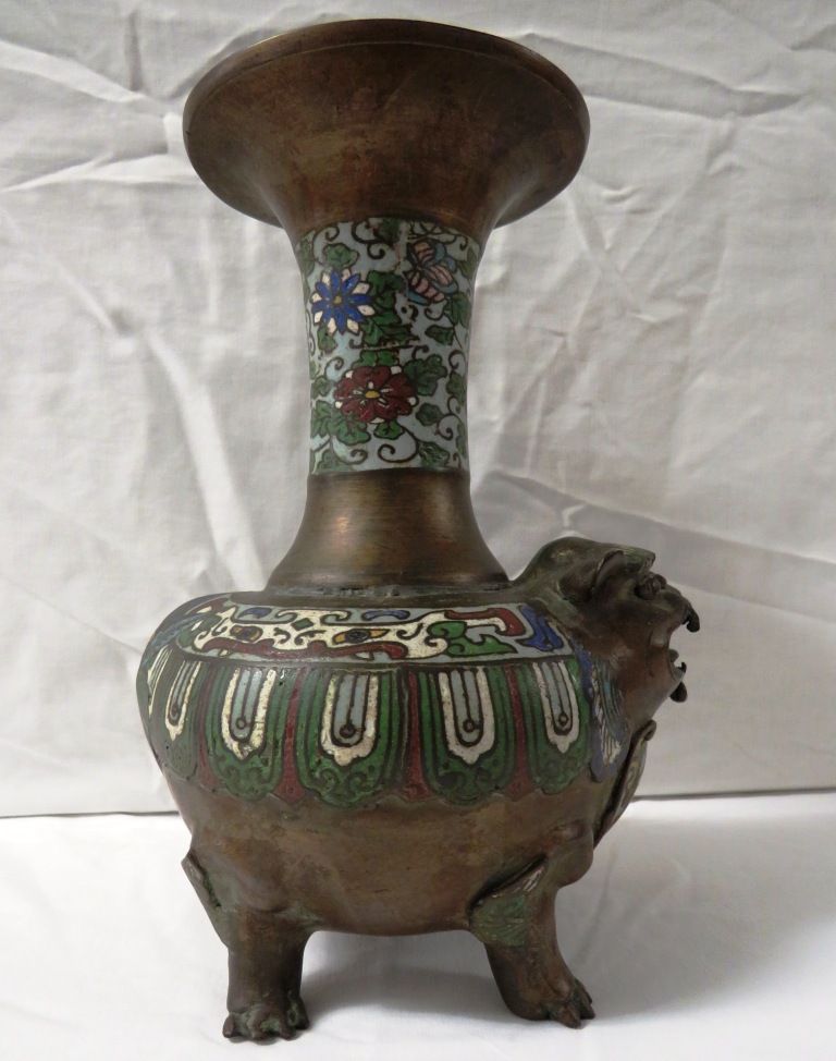 Chinese or Japanese bronze vase with flared neck and an oval body modelled as a grotesque animal - Image 5 of 7