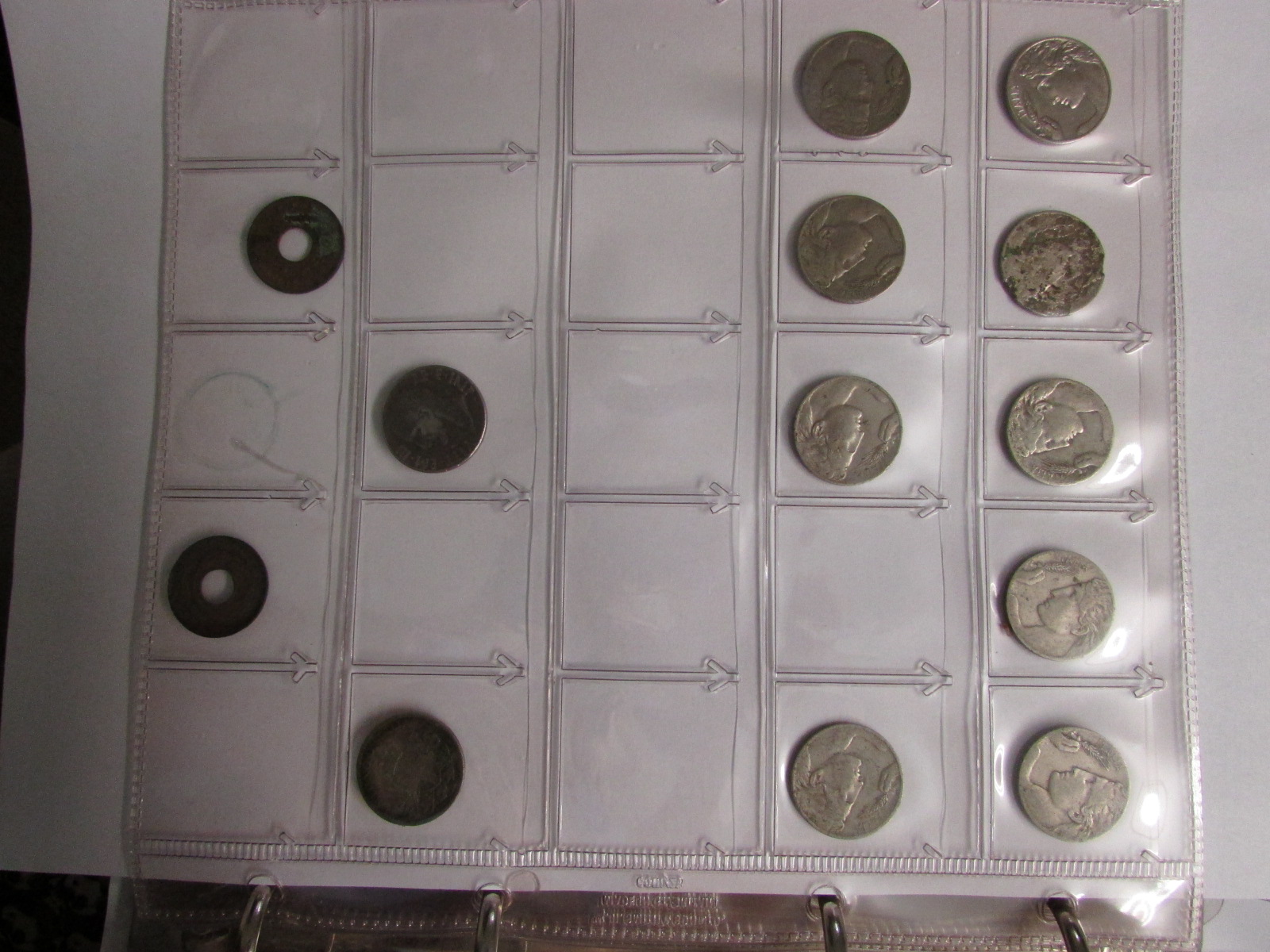 A black ring binder of crowns and silver, nickel silver and bronze foreign currency and other - Image 20 of 22