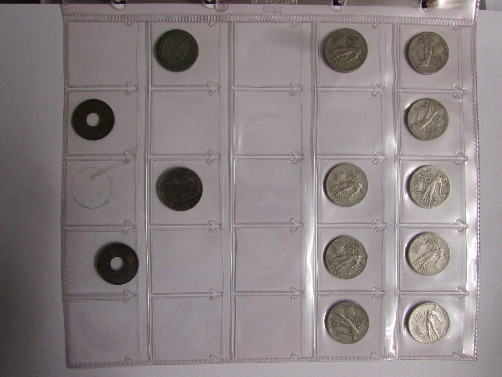 A black ring binder of crowns and silver, nickel silver and bronze foreign currency and other - Image 19 of 22