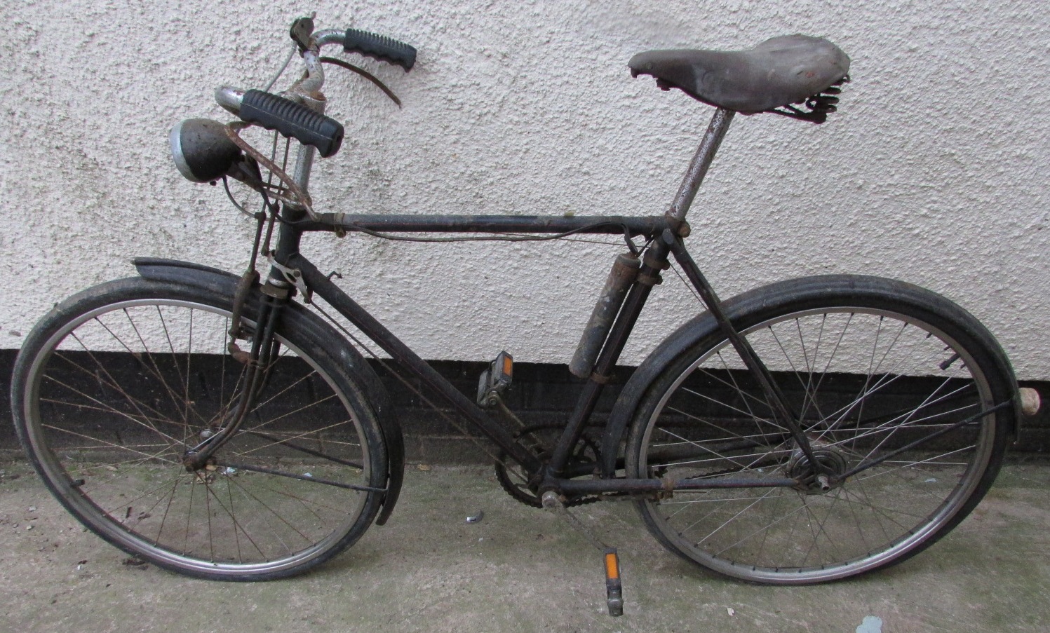 A Humber gentleman's bicycle, black