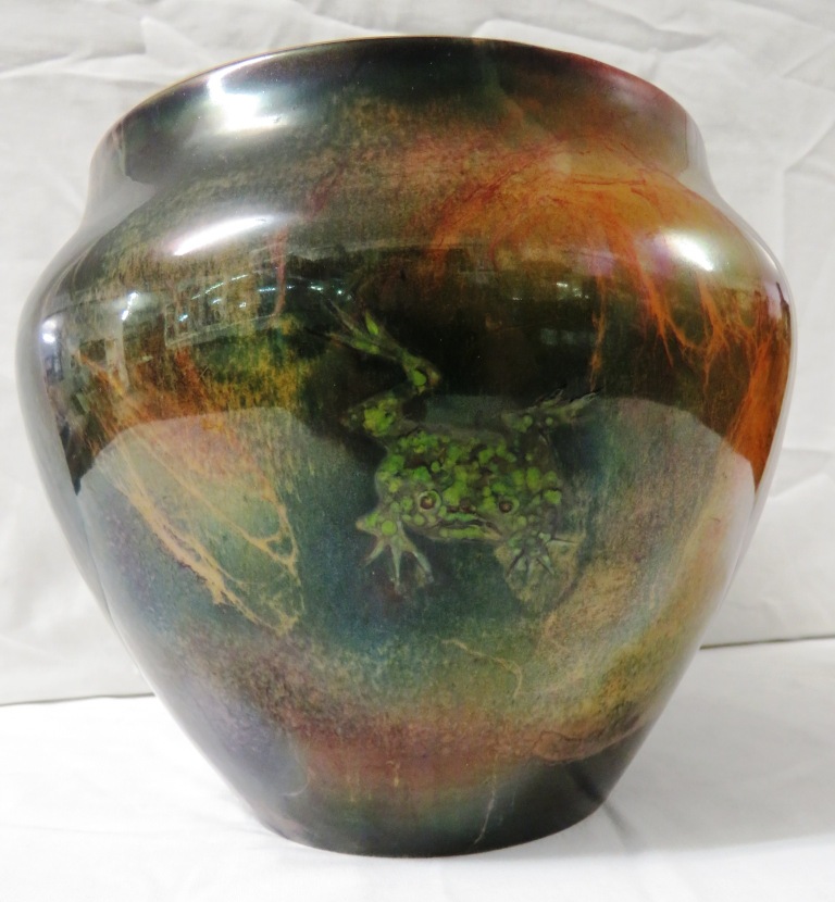 Wilkin's Royal Staffordshire Oriflamme ovoid pottery vase, flambe glaze decorated with three - Image 3 of 6