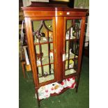 LATE 19TH CENTURY MAHOGANY GLAZED CHAIN DISPLAY CABINET WITH BOXWOOD STRINGING, THE TWO DOORS