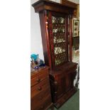 VICTORIAN MAHOGANY BOOKCASE, THE UPPER SECTION WITH A SINGLE GLAZED DOOR WITH GILT BRASS GRILLE