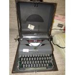 IMPERIAL MANUAL TYPEWRITER IN CARRY CASE AND ELECTRONIC TYPEWRITER