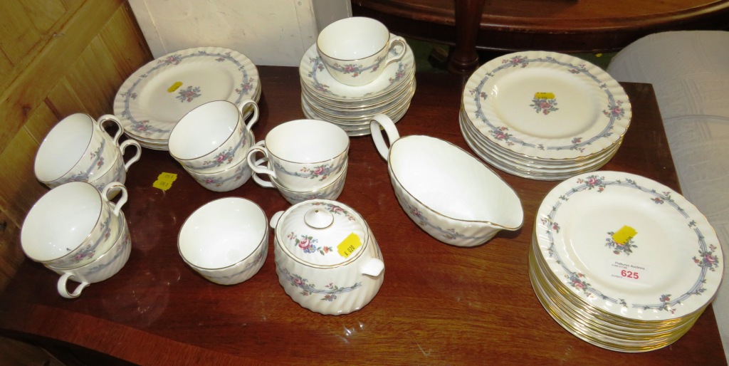 SELECTION OF MINTON CHARTWELL DINNER AND TEA WARE